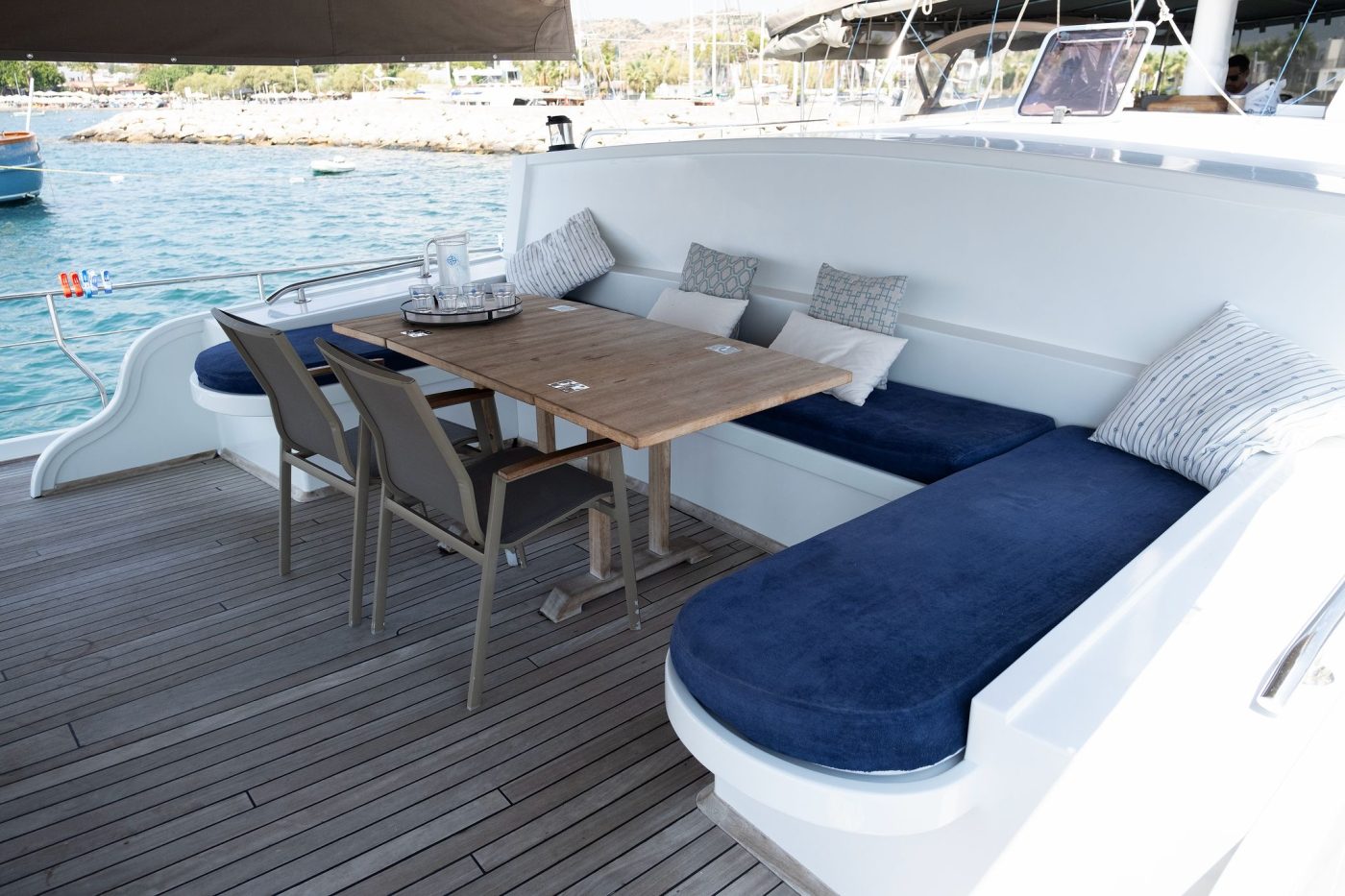 Cushioned lounge with table on the front deck