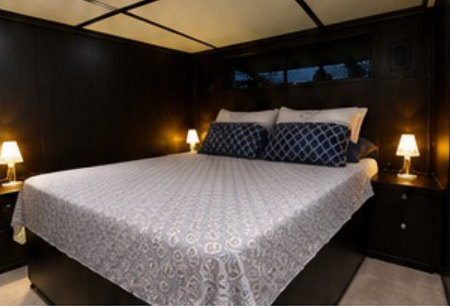 Double cabin